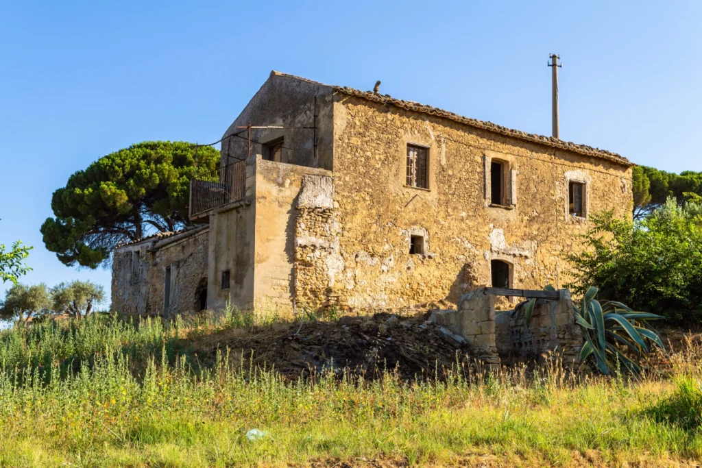 domy do remontu Włochy