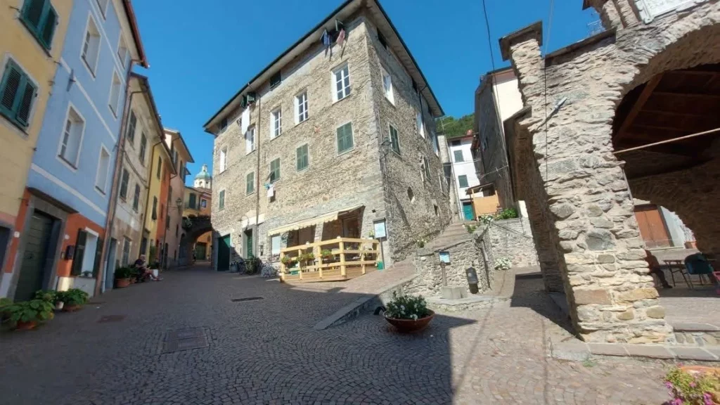 Liguria mieszkania na sprzedaż 10